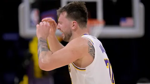 阿甲昨日战绩斐然，两场胜利暗藏惊喜？数据波动引热议，冷门一触即发？